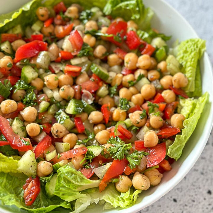 Bol de salade de pois chiches et zaatar
