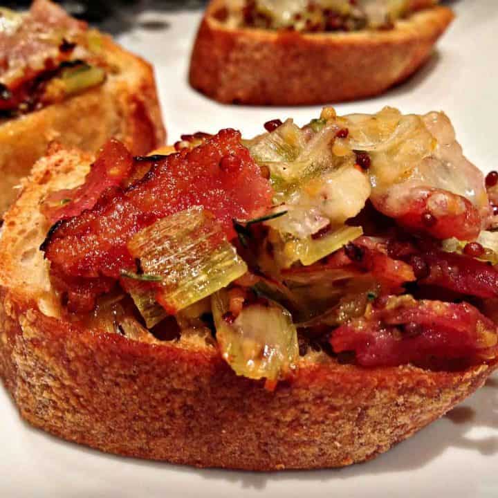 Bouchées de poireaux et bacon gratinées