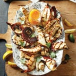 Fruits de mer grillés dans une assiette