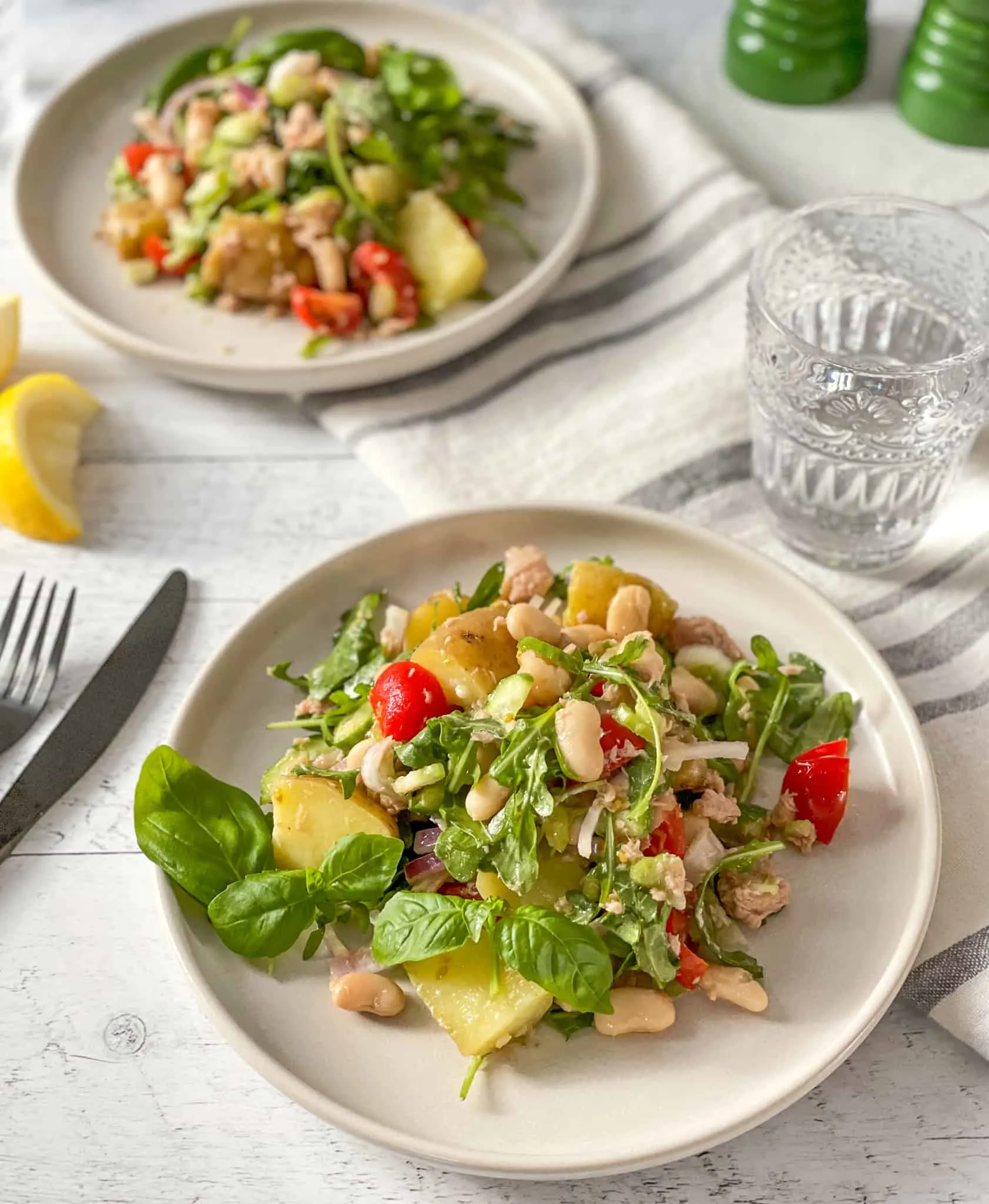 Salade de thon, haricots blancs et pommes de terre inspirée de la Sicile