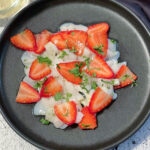 Ceviche de pétoncle, lime et fraises