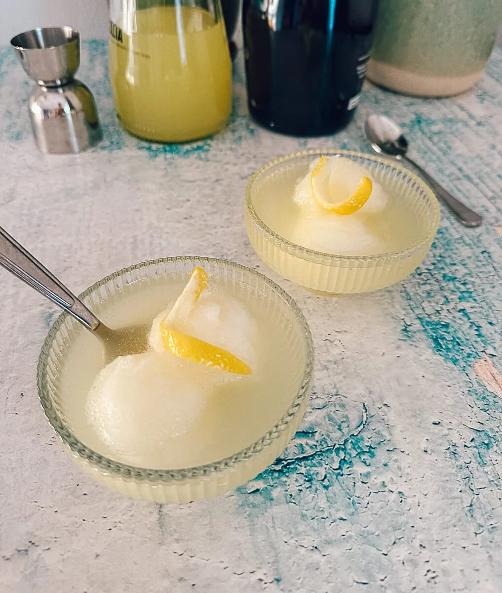 Lemon sorbet with limoncello and prosecco