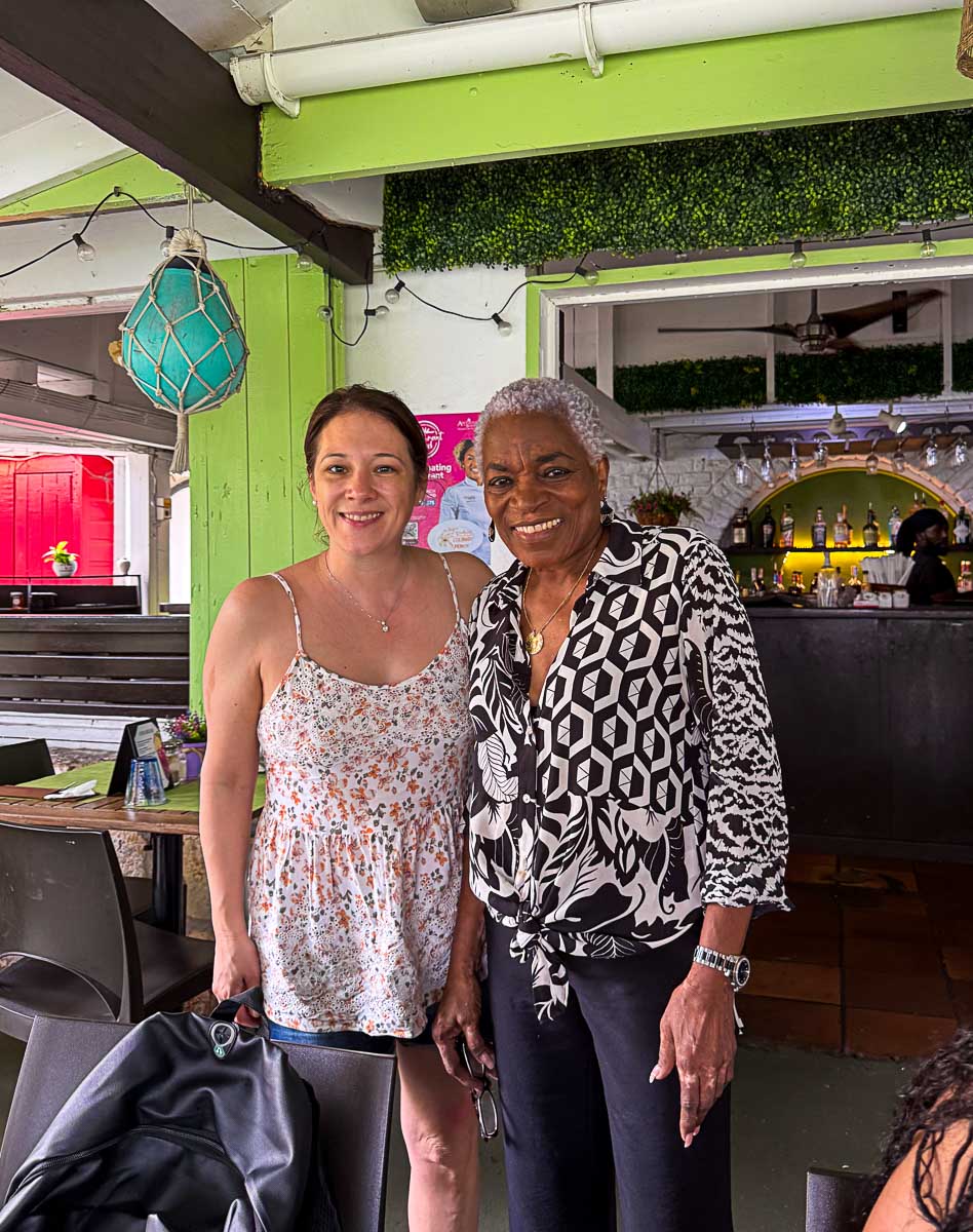 Cutie, la propriétaire du restaurant Cutie's à Saint John's, Antigua-et-Barbuda