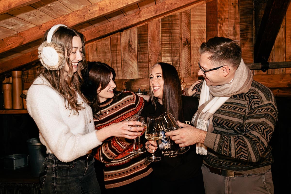 Amis qui célèbrent