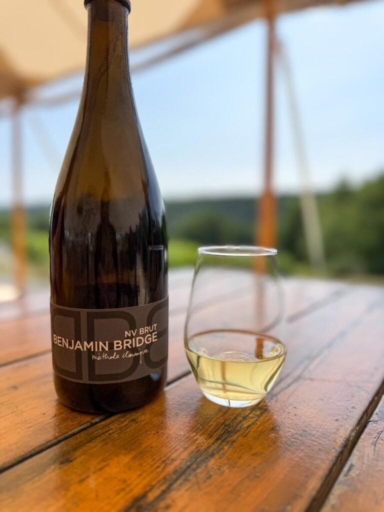 Brut de Benjamin Bridge