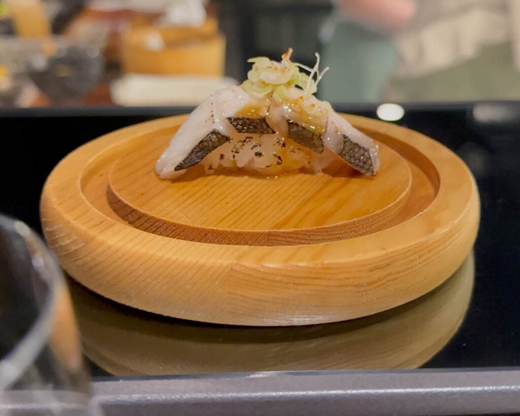 Nigiri servi au Nupo