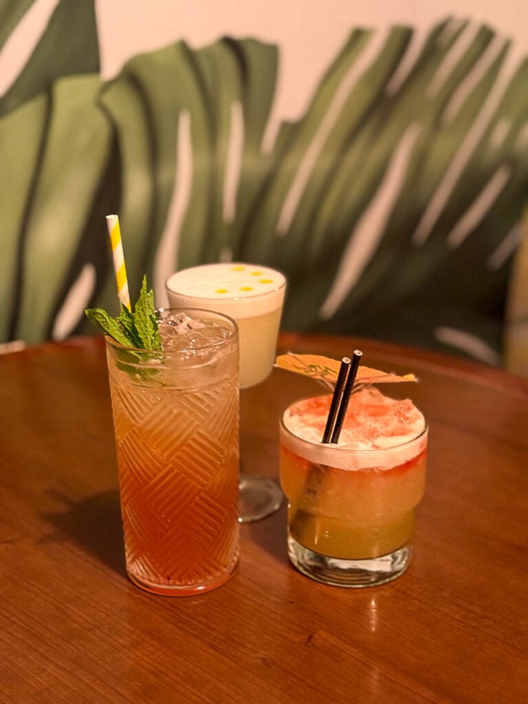 Cocktails au Paper Lantern - Calgary