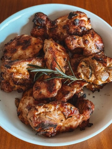 Poulet dijon, citron et fines herbes