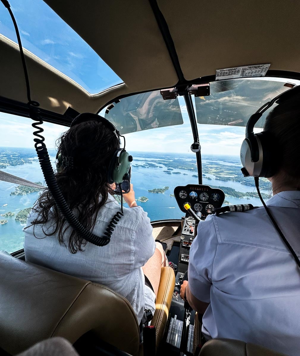 Dans l'hélico en plein vol aux Thousand Islands