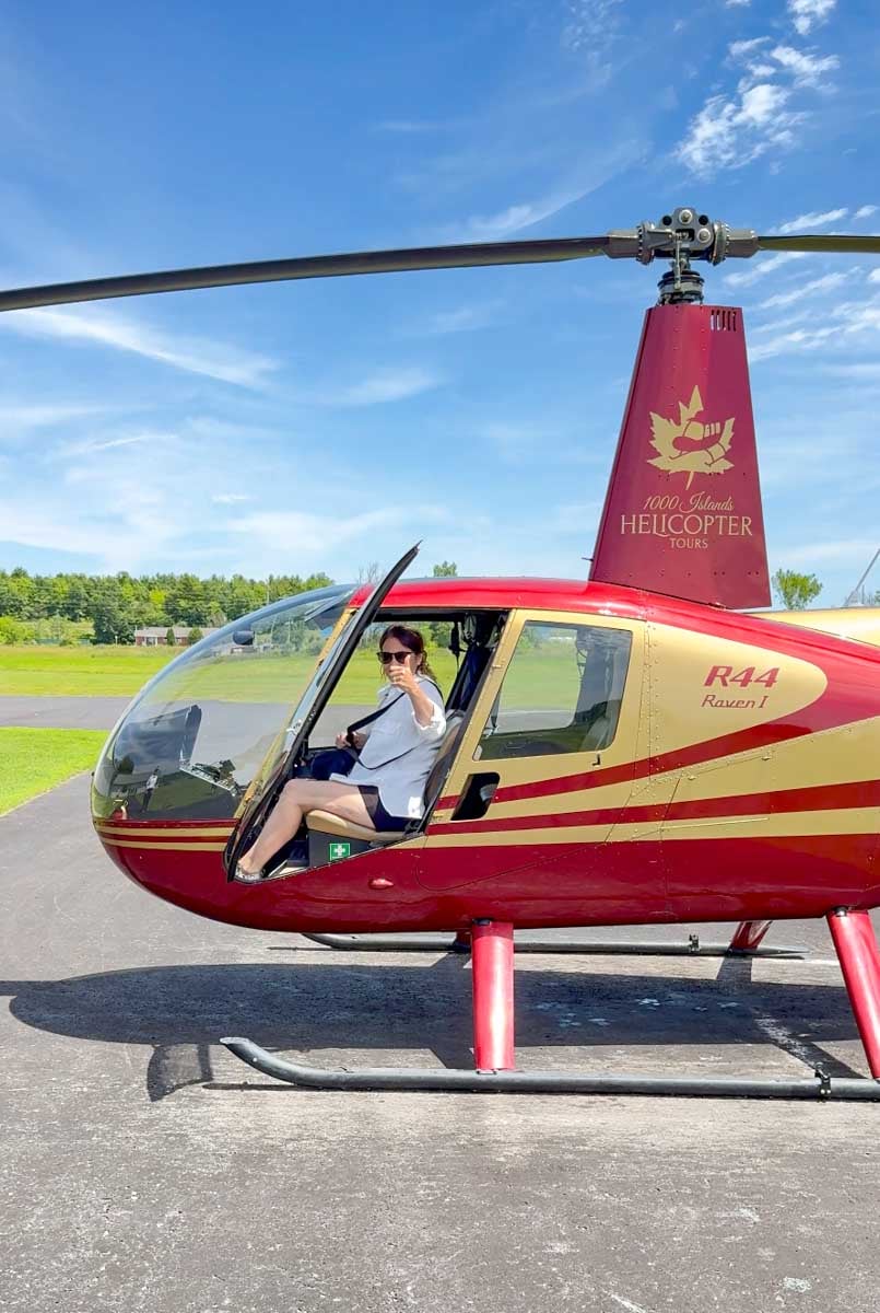 A bord du petit hélico de 1000 Islands Helicopter Tours