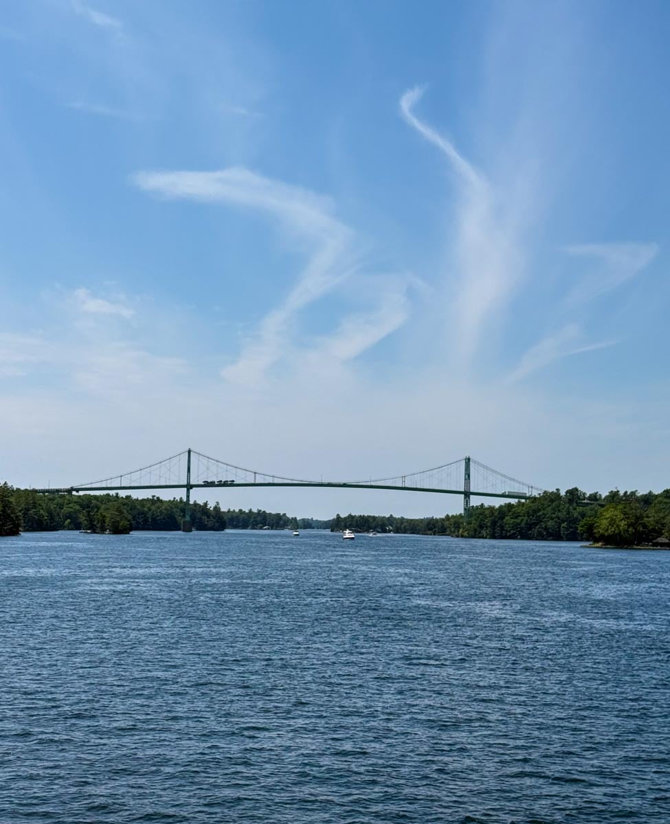 Le pont qui relie les États-Unis et le Canada