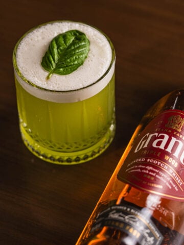 Grant's Basil Smash : recette de cocktail au whisky, concombre et basilic