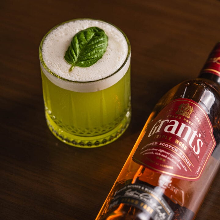 Grant's Basil Smash : recette de cocktail au whisky, concombre et basilic